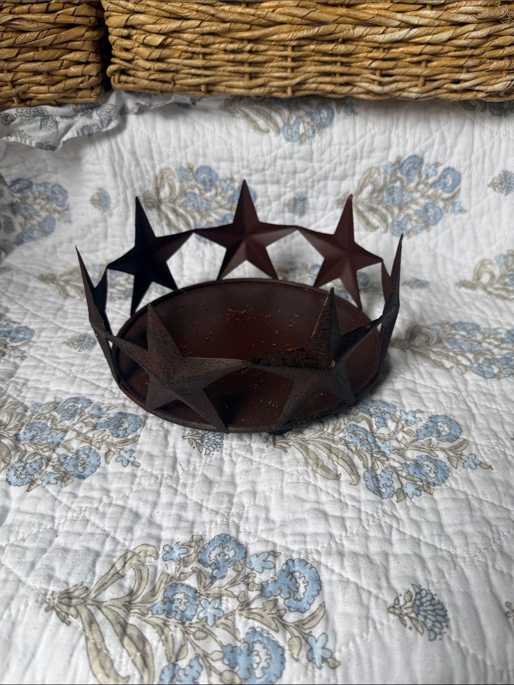 Rustic Metal Star candle stand - Brown